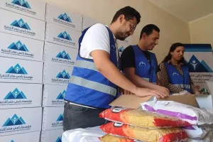 مبادرة-لتوزيع-3000-كرتونة-غذائية-14